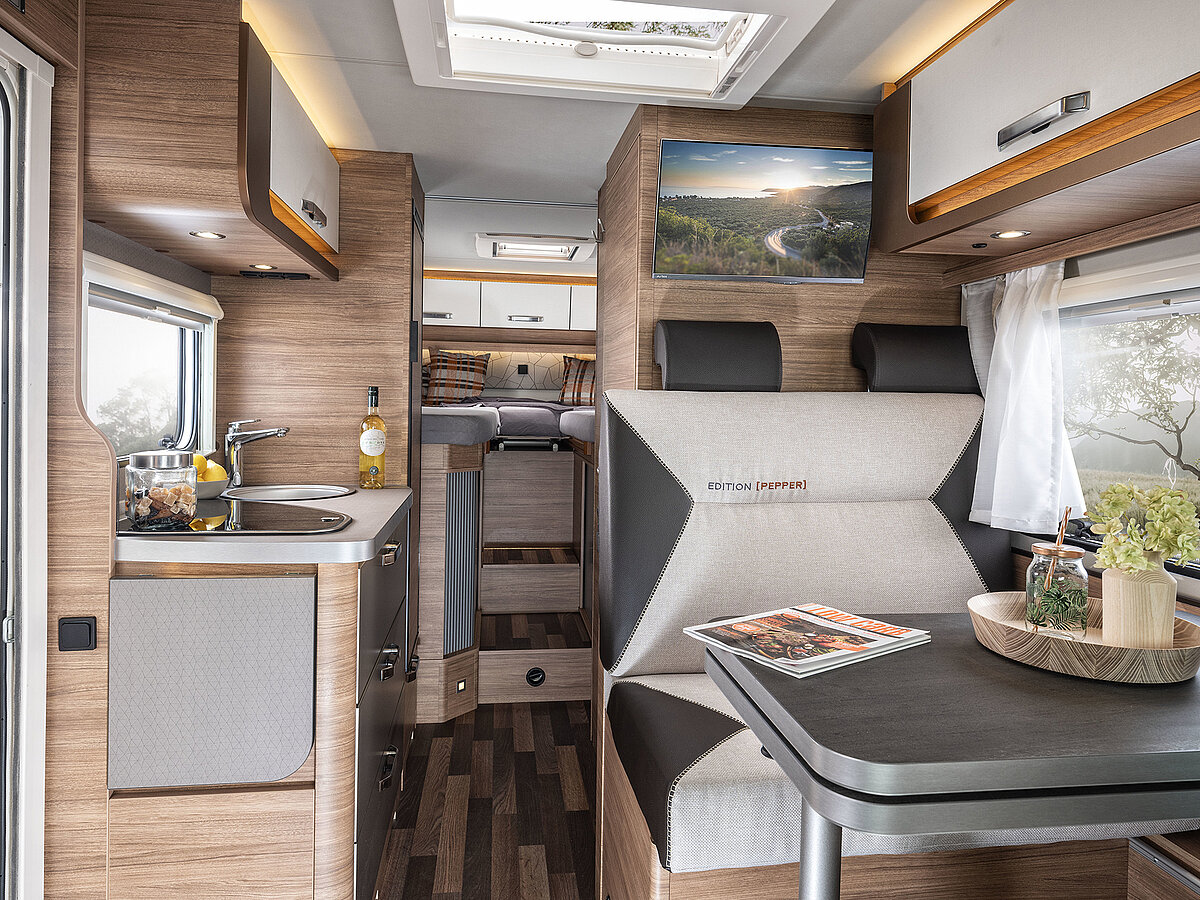 WEINSBERG CaraCompact EDITION [PEPPER] FIAT 2025