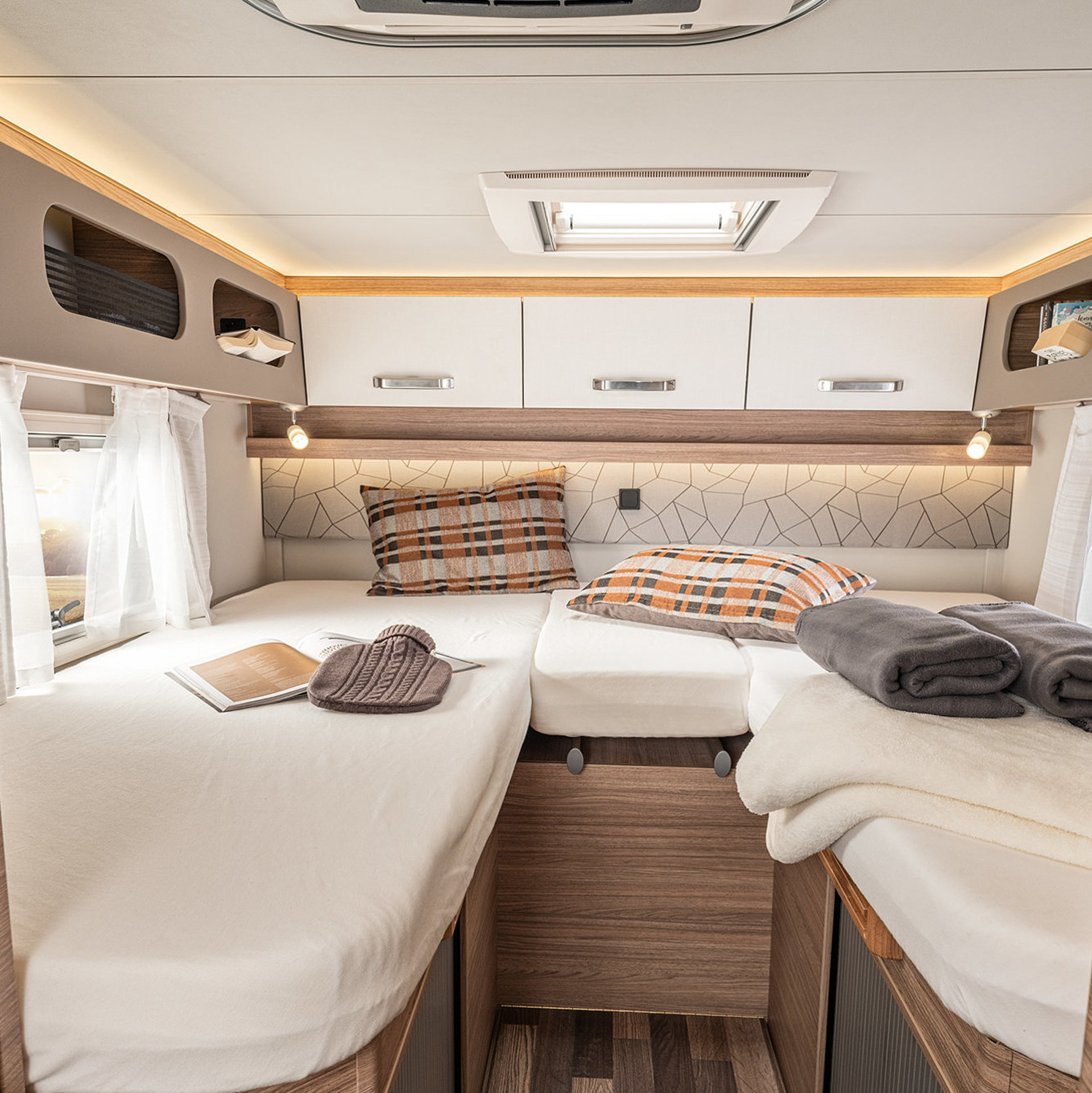 WEINSBERG CaraCompact Suite EDITION [PEPPER] MB 20