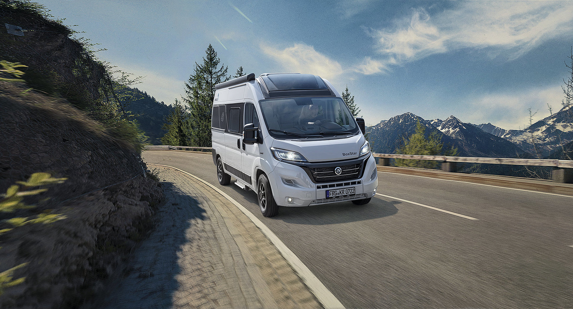 KNAUS BOXSTAR 60 YEARS Fahrt Berge